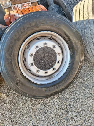 Juego de ruedas camión