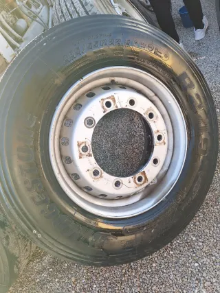 Juego de ruedas camión