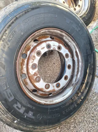 Juego de ruedas camión