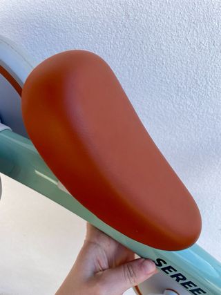 Bicicleta sin pedales para bebé, como nueva