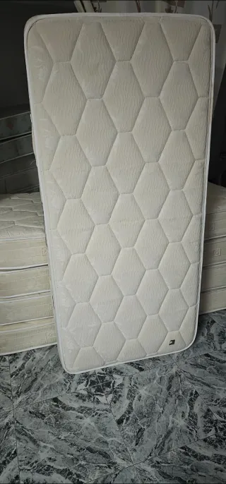 Colchones y somieles