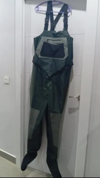 Traje vadeador pesca Talla L nuevo