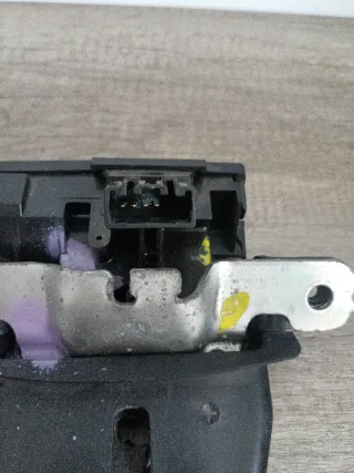 Cerradura Maletero Ford Fiesta 2010