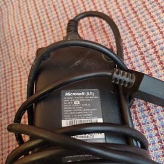 Xbox 360 Slim Negra + 2 Mandos Nuevos