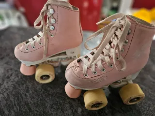 Patines artísticos rosas