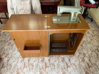 Máquina de coser Singer - Mueble madera