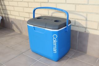 A ESTRENAR Nevera portatil Coleman 30QT 28L.