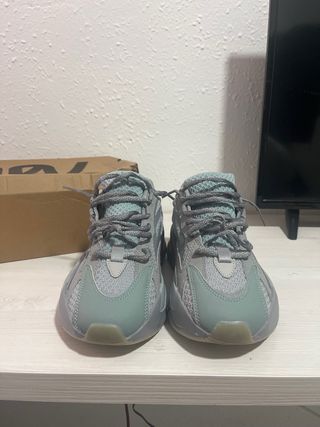 Adidas Yeezy 700 Gris Naranja