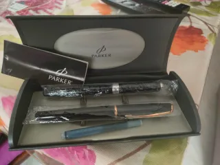 Astuccio con 2 penne Parker