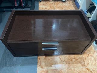 2 muebles de madera de roble 20€ las dos. OFERTON
