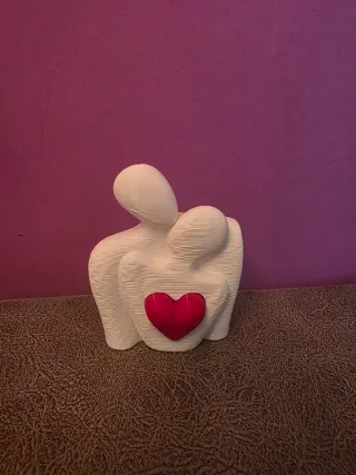 Figura pareja corazón blanco