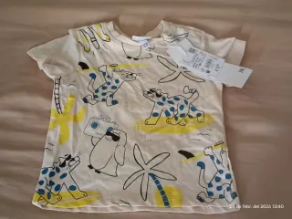 Camiseta infantil con estampado de animales