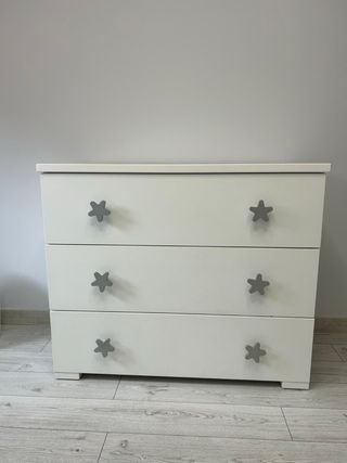 Cómoda 3 cajones amplios