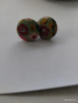 Pendientes de tela de kimono hecha a mano