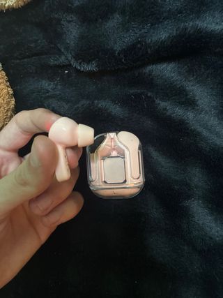 Auriculares inalámbricos rosa y blanco