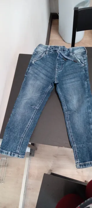 Jeans bambino cm. 104