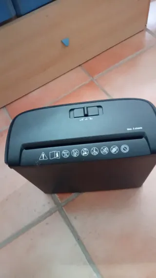 Trituradora de Papel Max 5 Hojas