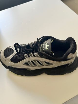 Zapatillas Adidas Ozmillen Talla 37.5