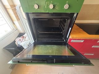 Columna Horno y Microondas Whirlpool