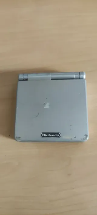 Nintendo Game Boy Advance SP Plata