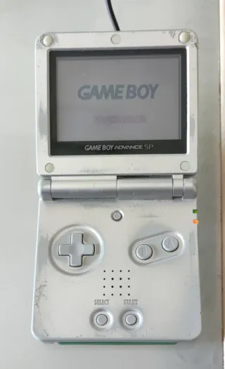 Nintendo Game Boy Advance SP Plata