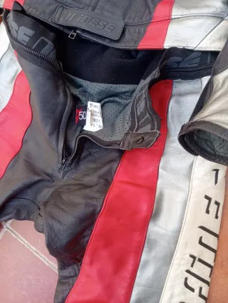 Traje de moto Dainese cuero rojo/negro