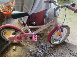 Bicicleta niña BTWIN rosa.