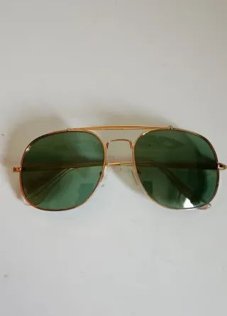 Gafas de sol piloto vintage doradas