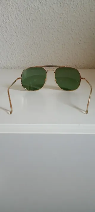 Gafas de sol piloto vintage doradas