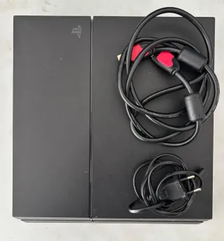 PS4 (PlayStation 4) Negra