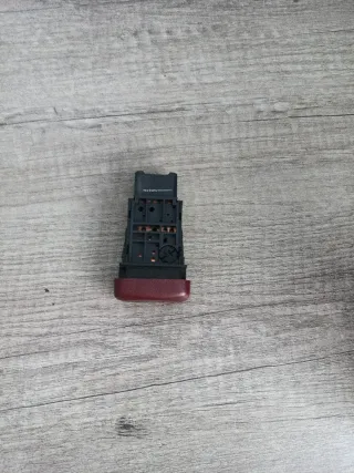 Interruptor luz emergencia Microcar 2