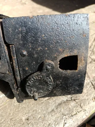 Plancha antigua de carbón