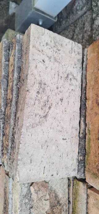 130 Ladrillos rústicos de terracota