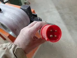 Lijadora de banda industrial