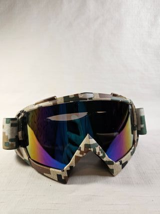 Gafas de esquí con diseño camuflaje