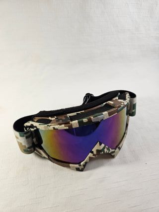 Gafas de esquí con diseño camuflaje