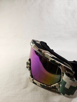 Gafas de esquí con diseño camuflaje
