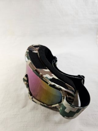 Gafas de esquí con diseño camuflaje