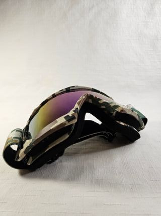 Gafas de esquí con diseño camuflaje