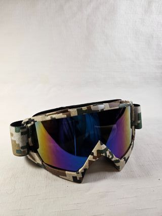 Gafas de esquí con diseño camuflaje