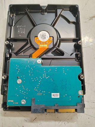 Disco duro Toshiba P300 2TB SATA 5400rpm 128MB