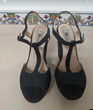 Sandalias negras tacón T 38