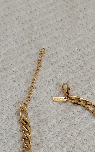 Pulsera Brave Hombre Titanio Dorada