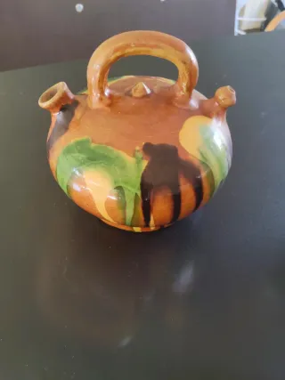 2 Botijos de cerámica para coleccionistas