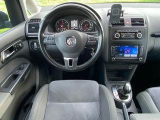 Volkswagen Touran 2.0 140CV, DSG,Xenon,Alcantara..