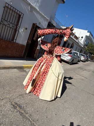 Disfraz Jirafa echo a mano con todo los complcompl