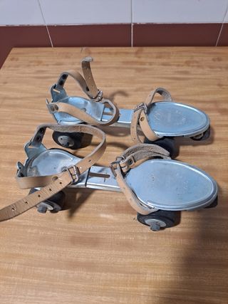 Patines Clásicos Vintage con Correas de Cuero