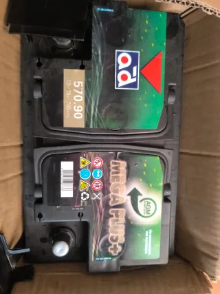 Batería Coche AGM Mega Plus+ 12V 70Ah