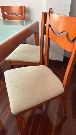 Mesa de comedor con 6 sillas