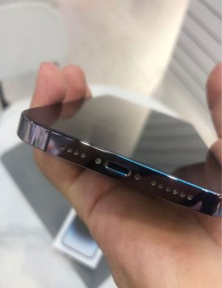 iPhone 14 Pro Max Morado